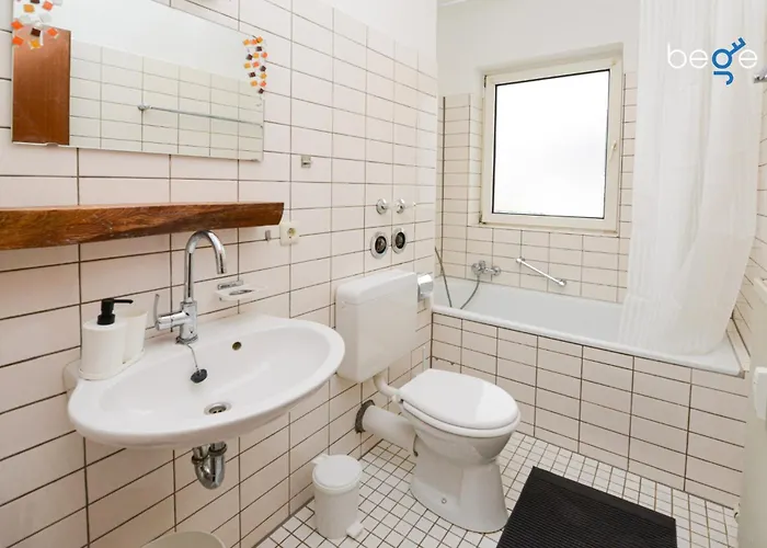 Bege Worknest Comfort Appartement Solingen